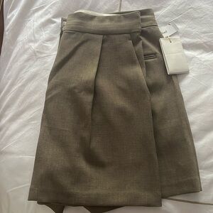Aritzia Ibiza Short Size 12 NWT
